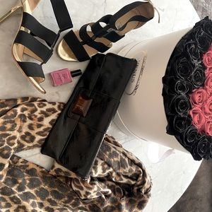 Adorable Clutch — casual or dress up